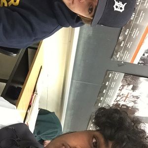 Meet your Posher, Menura